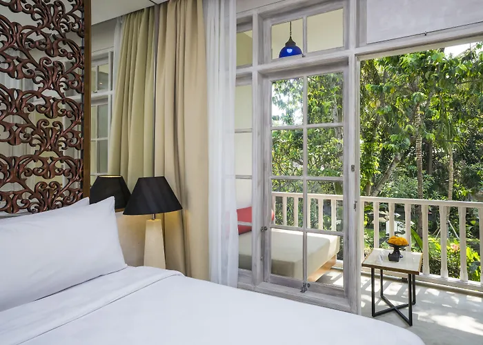Resort Segara Village 4*